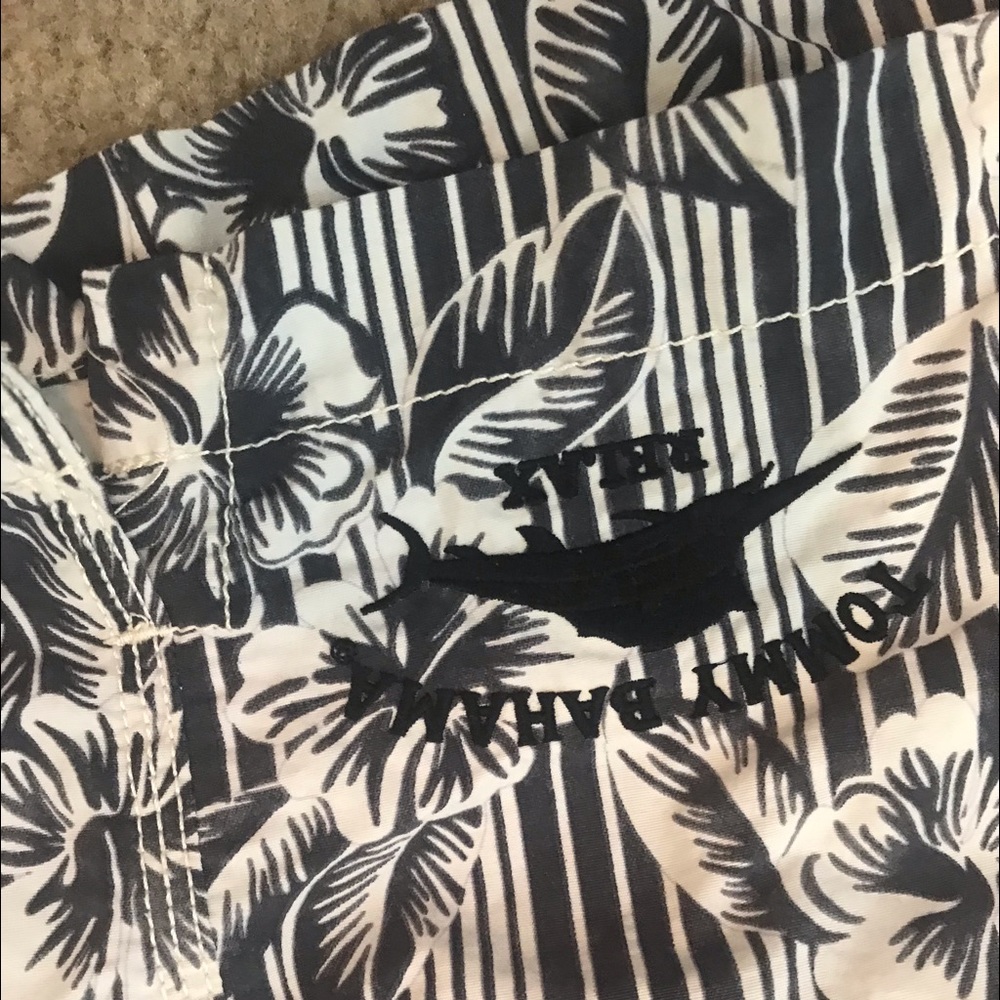 Men’s Tommy Bahama swim trunks, smoke and pet free